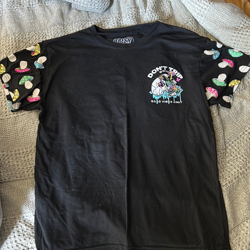 Men’s don’t trip drip shirt